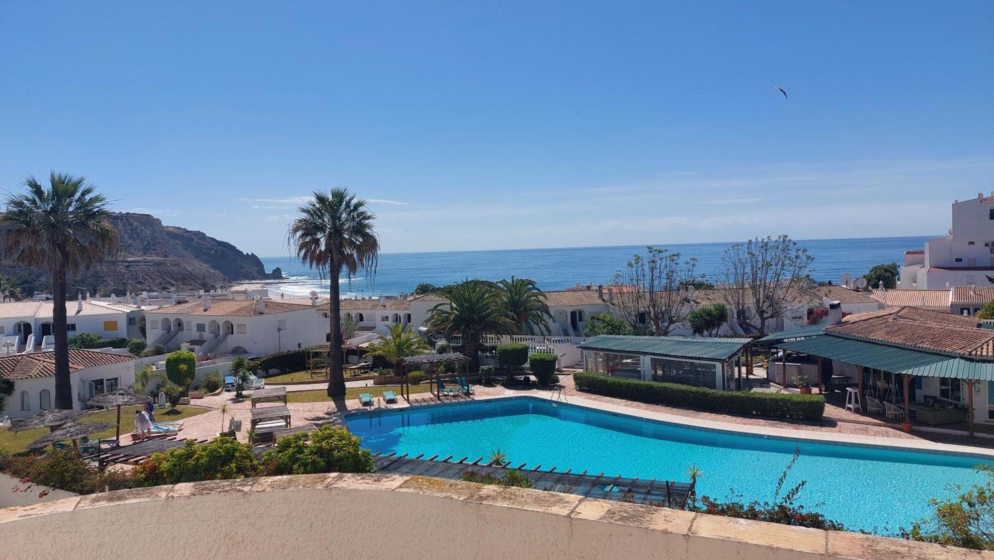 Luz Ocean Club Apartments Room photo